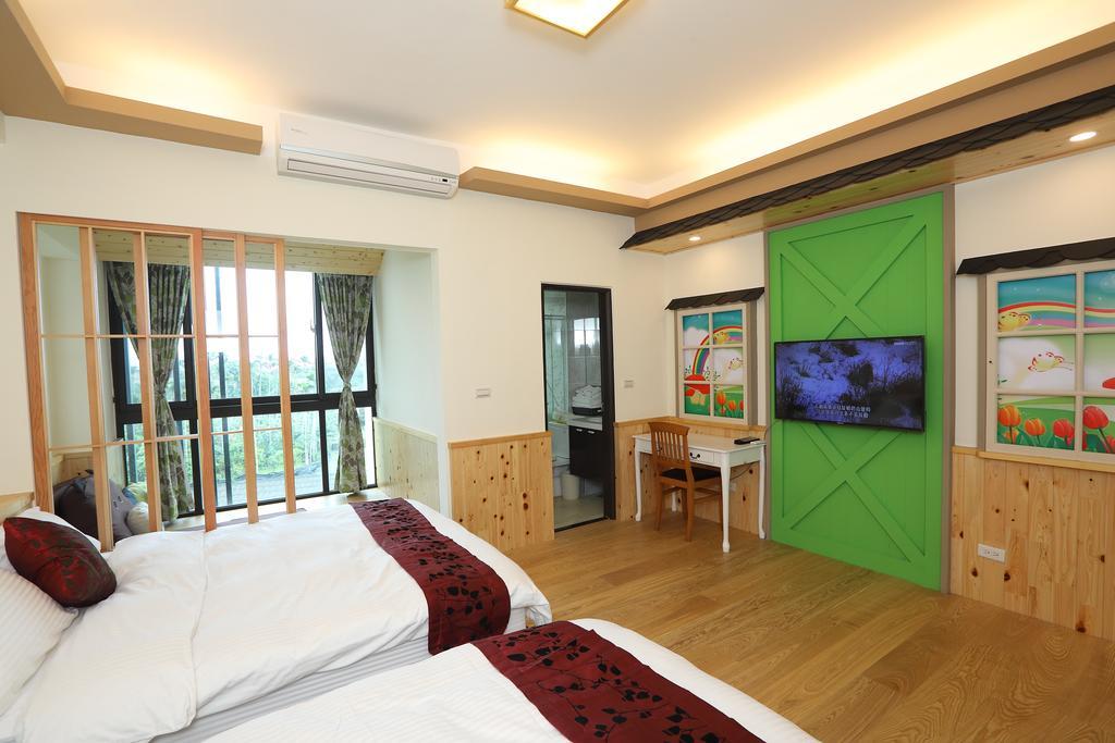 Bridge Bed And Breakfast Hualien City Exterior photo