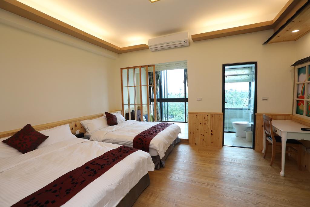 Bridge Bed And Breakfast Hualien City Exterior photo